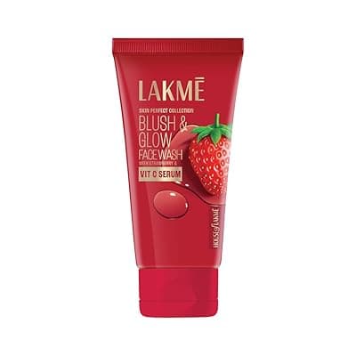 Lakme Blush &amp; Glow Exfoliating Face Wash with Vitamin C Serum, Hydrating and Gentle Facewash with Strawberry Fruit Extracts, 150gm