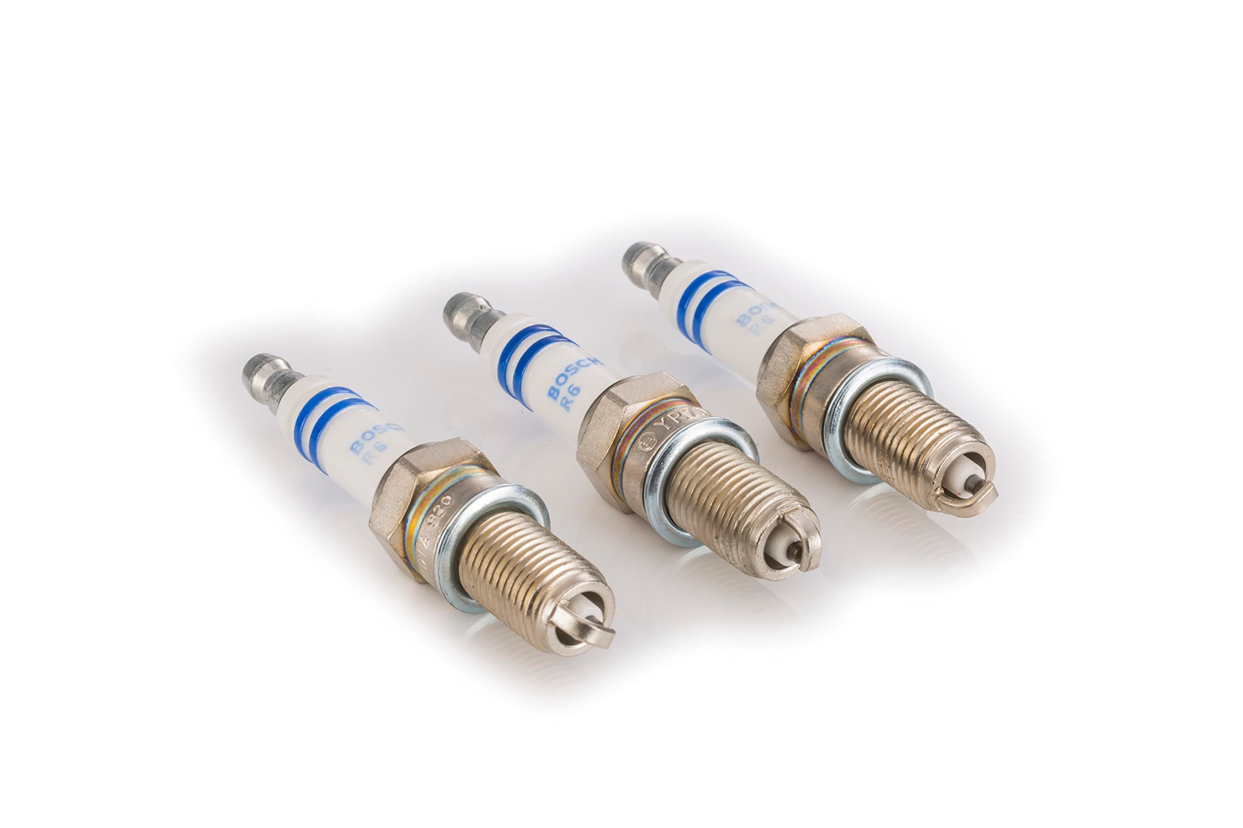Bosch Spark Plug Set of 3_ 0242135808 - Type YR7DC |Compatible for Maruti Suzuki Alto - Non K10