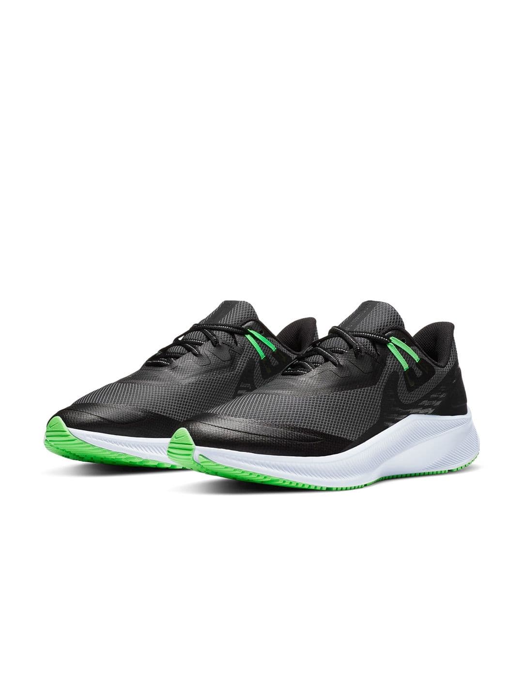 Nike Men Black Quest 3 Shield Running Shoe