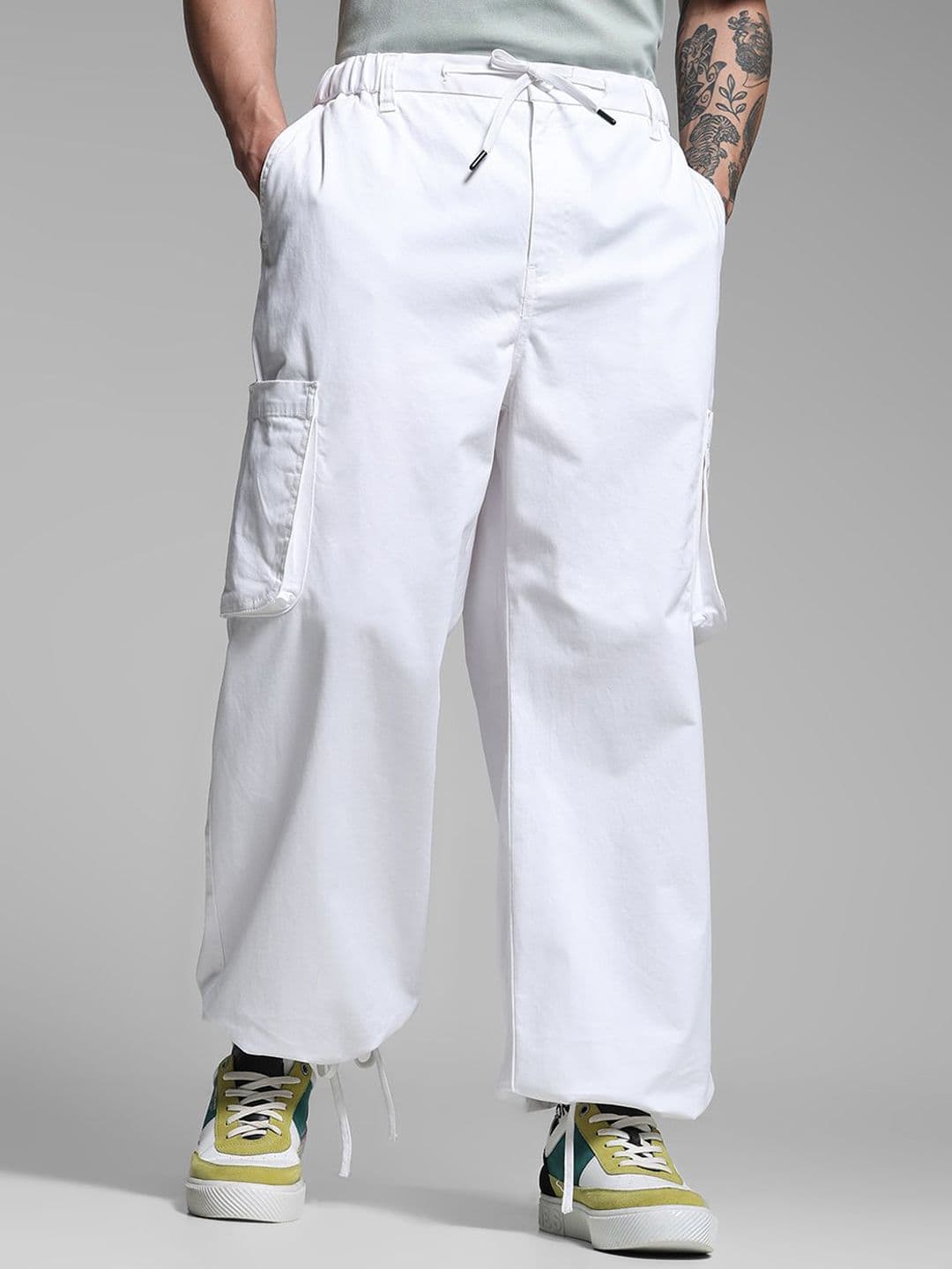 Jack & Jones Men Cotton Loose Fit High-Rise Cargos Trousers