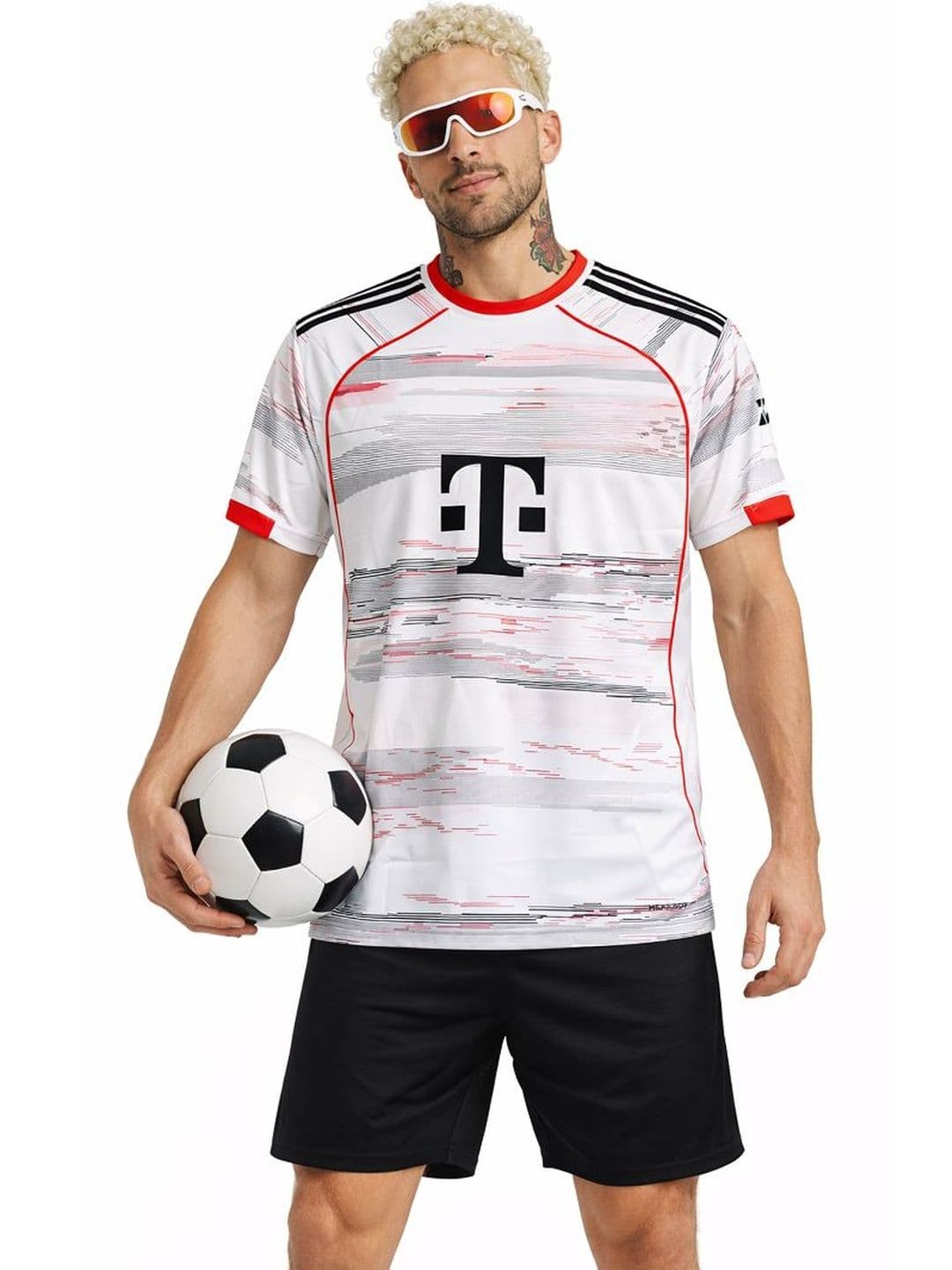 dostitch Men Bayern Munich Printed T-shirt