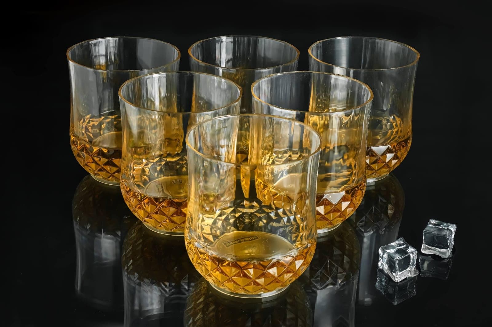 Xmart India Crystal Whiskey Glass 300ml Unbreakable Plastic Glasses for Bourbon, Whisky, Scotch, Cocktails, Cognac – Stylish Round Diamond Transparent & Durable (6 Pcs Set)